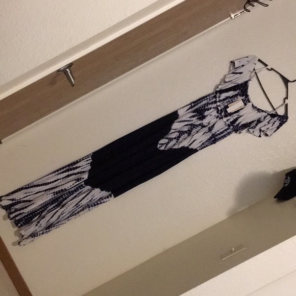 Pink Rose Dresses & Skirts - Pink rose maxi